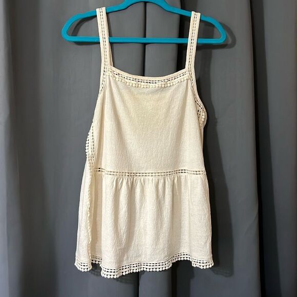 EUC Time and Tru Tank size large - Picture 1 of 7